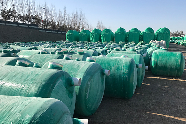 玻璃鋼化糞池使用過(guò)程中都有哪幾點(diǎn)需要注意的 玻璃鋼化糞池使用過(guò)程中都有哪幾點(diǎn)需要注意的